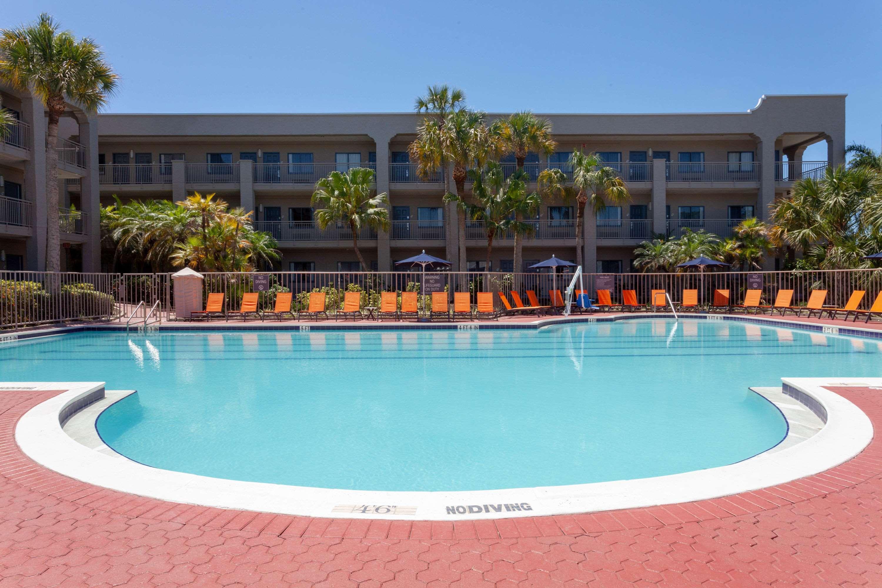 La Quinta By Wyndham Ft. Myers - Sanibel Gateway Hotell Fort Myers Exteriör bild