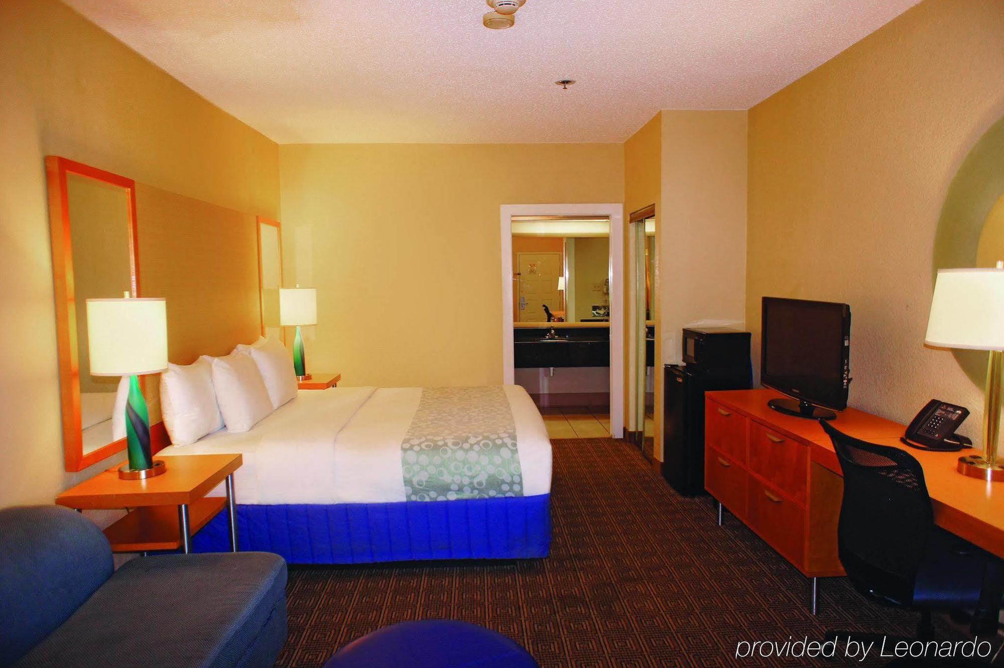 La Quinta By Wyndham Ft. Myers - Sanibel Gateway Hotell Fort Myers Exteriör bild