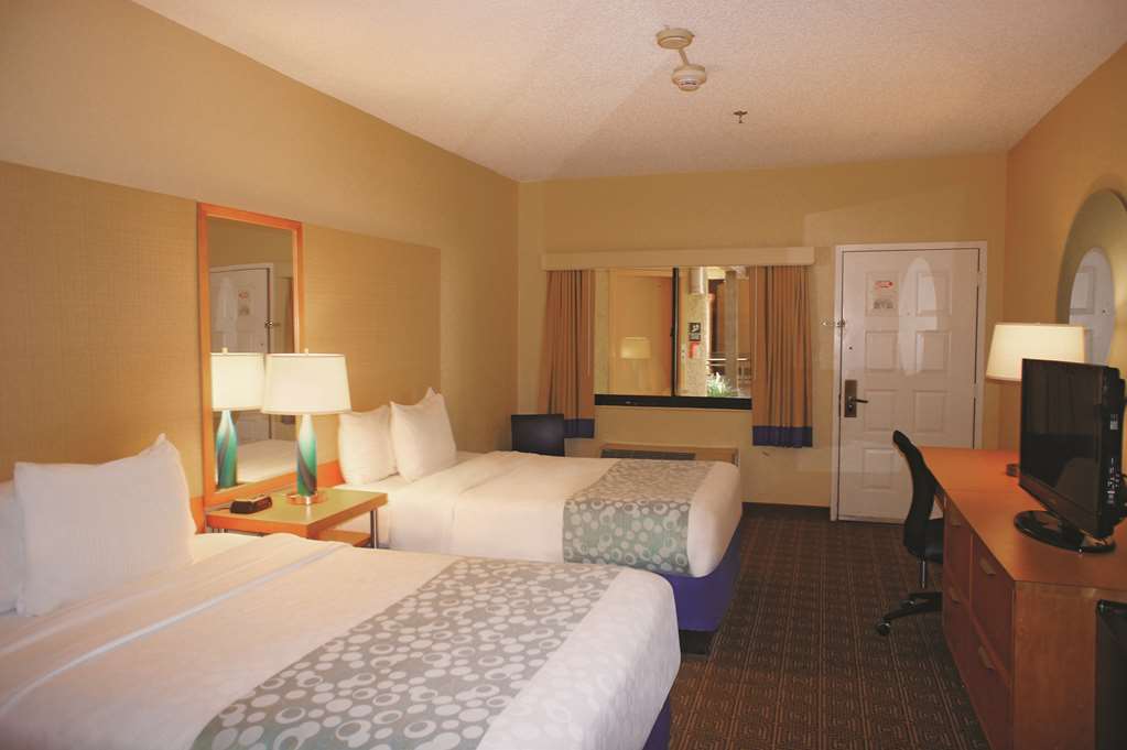 La Quinta By Wyndham Ft. Myers - Sanibel Gateway Hotell Fort Myers Rum bild